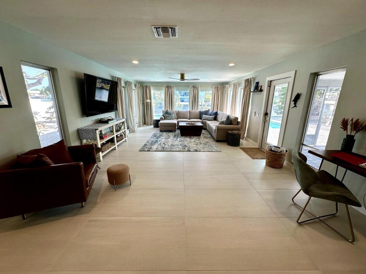 Blue Heron House, Private 4 Bedroom Waterfront W Heated Pool And Fire Pit Ruskin Exteriör bild